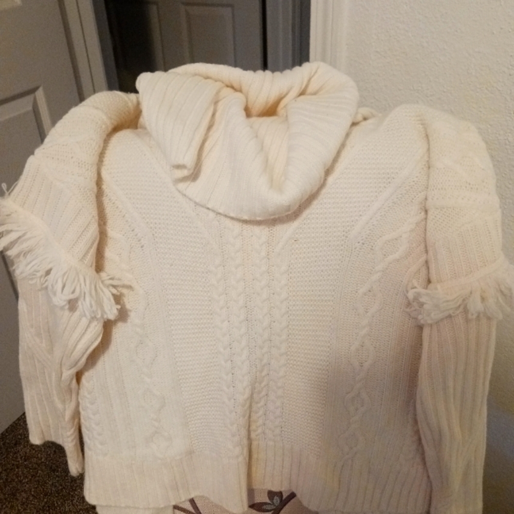 Brand new sweater